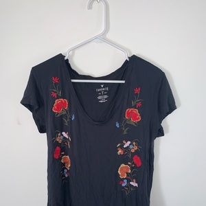 american eagle shirt (only worn once)